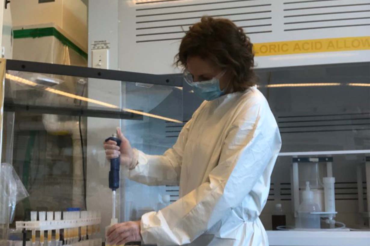 Dr. Black processes Pacific seawater in the Anderson cleanroom at Lamont-Doherty Earth Observatory