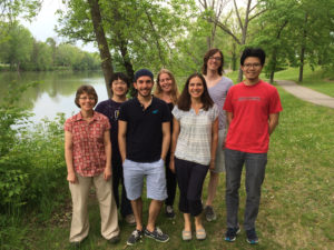 LarracuenteLab2016